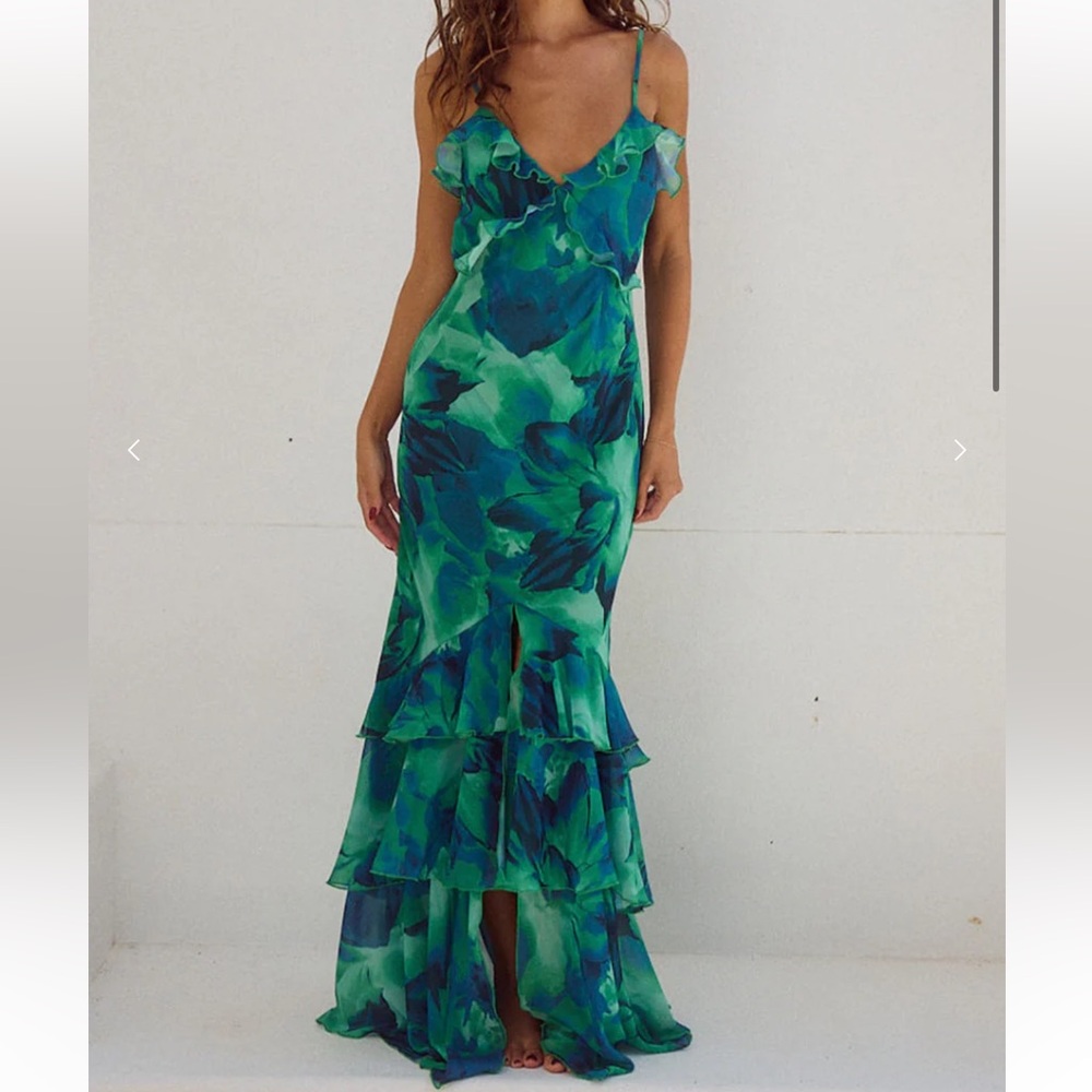 Runaway The Label— NAMARI MAXI DRESS - CALISTA GREEN